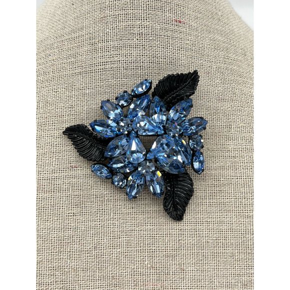 Vintage Weiss Japanned Light Sapphire Blue Double Tiered Statement Brooch - Picture 3 of 7